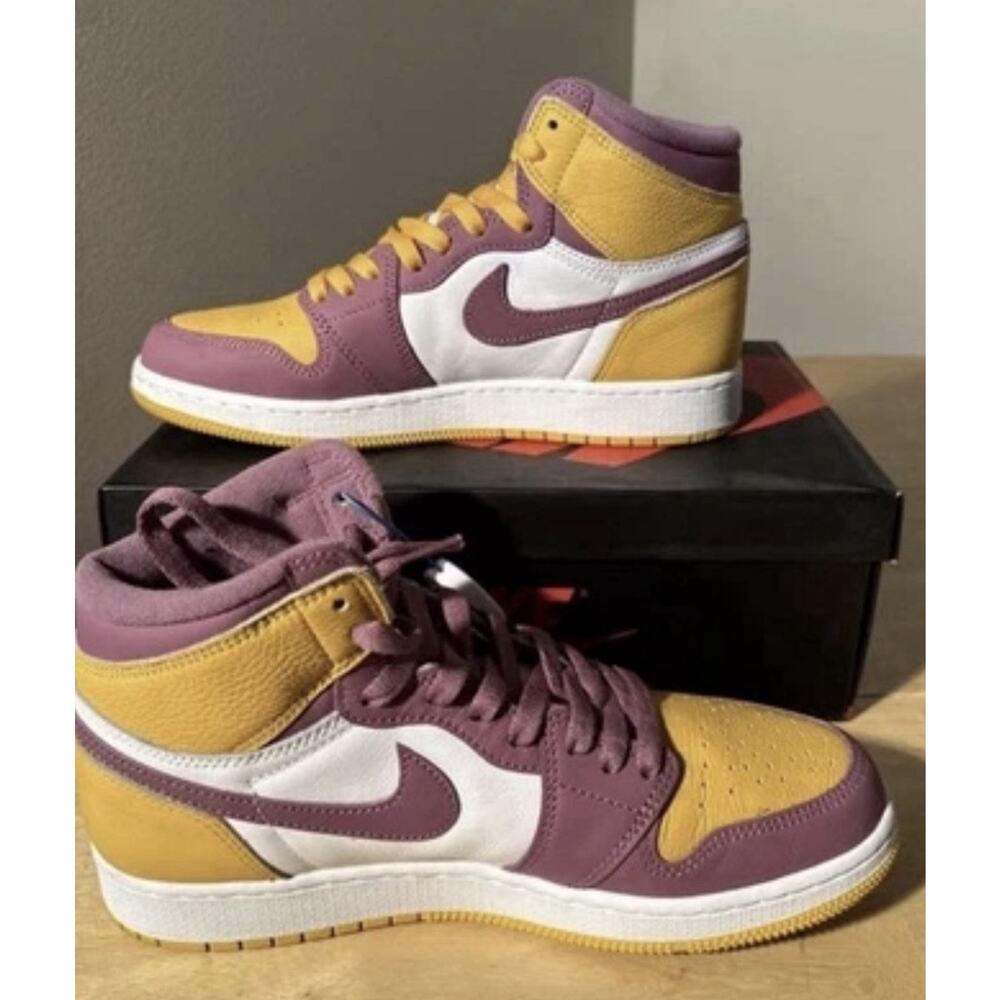 Size 7Y - Nike Air Jordan 1 High OG Brotherhood GS University Gold - Picture 3 of 7